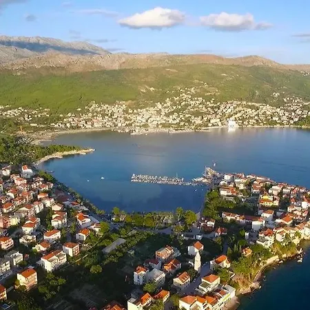 Cozy Апартаменти